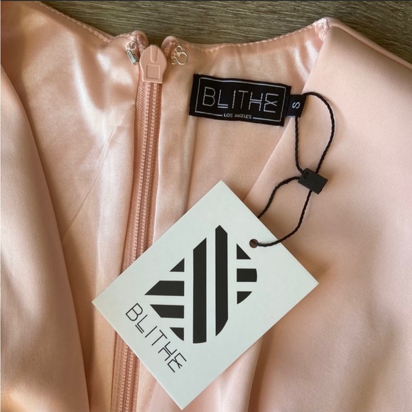 BLITHE | Pink Maxi Dress - Picture 2 of 6